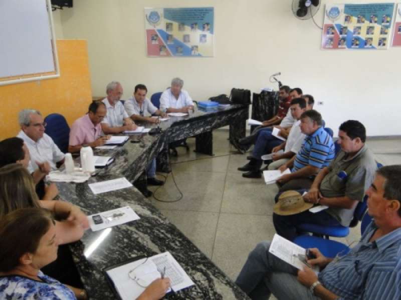 Prefeitos Debatem Manutenção das Estradas Estaduais 