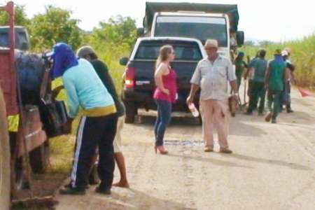 Parceria Possibilita Tapa-buracos Em Lambari D\'oeste 