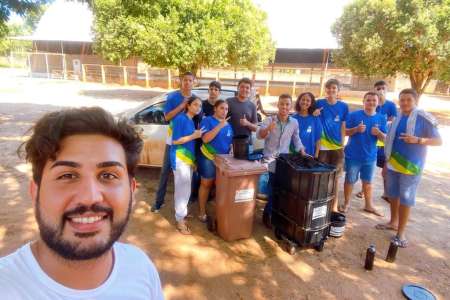 Oficina de Compostagem e Entrega de Materiais Em Glória D\'oeste 