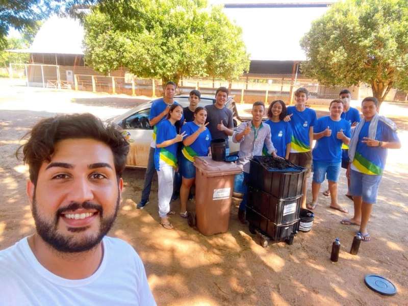 Oficina de Compostagem e Entrega de Materiais Em Glória D\'oeste 