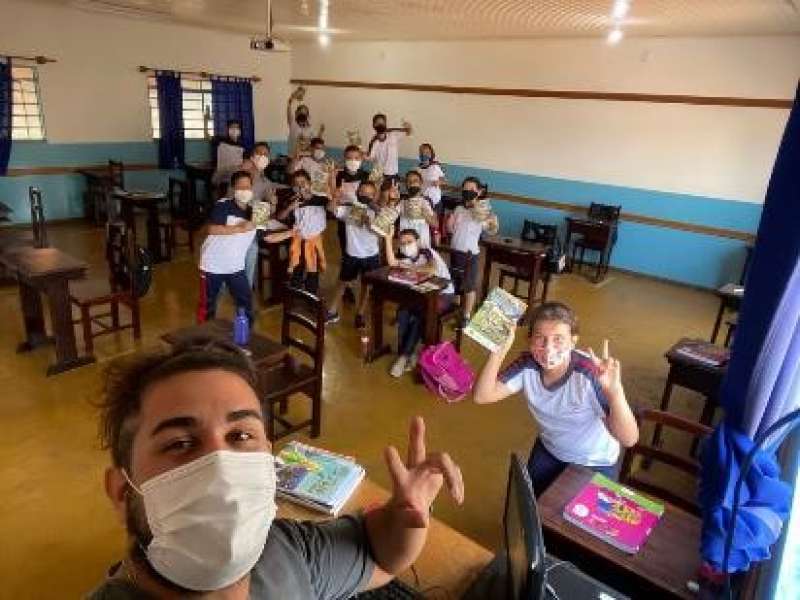 Visita A Escola Estadual João Sato 