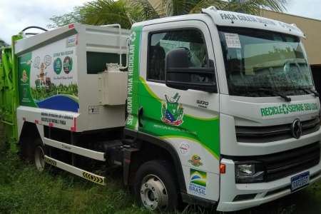Funasa e Consórcio Nascentes do Pantanal Entregam Equipamentos e Veículos de Coleta de Resíduos Aos Municípios Consorciados 
